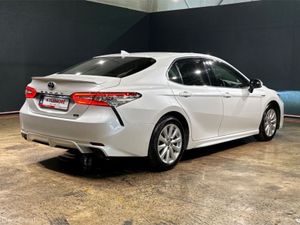 Toyota Camry HYBRID 2.5L AUTOMATIC - Image 4