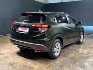 Honda Vezel 1.5 HYBRID SUV - FACTORY ALLOYS - PADD - Image 4