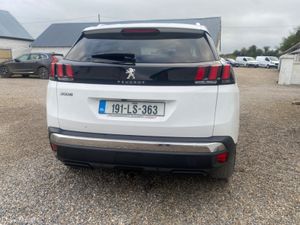 Peugeot 3008 2019 - 5 Seater - Image 2