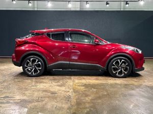 Toyota C-HR G PACKAGE - BLACK HALF LEATHER - HYBRI - Image 3