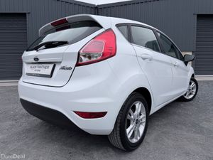 Ford Fiesta 161’ Zetec LOW MILEAGE/NEW TIMING BELT - Image 4