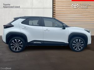 Toyota Yaris Cross LUNA SPORT - Image 3