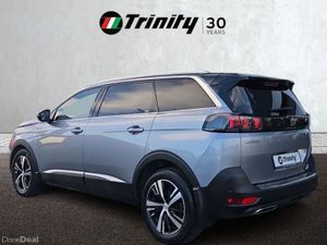 Peugeot 5008 ** 1.2 HYBRID ** 136BHP E-DCS6 GT ** - Image 3