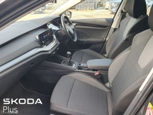 Skoda Octavia 2.0TDi 115HP Ambition (From €112 per - Image 4