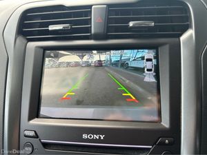 Ford Mondeo TITANIUM 5DR 1.5 TD 120PS M6 4DR - Image 3