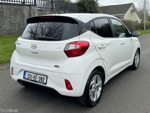 Hyundai i10 Deluxe 2023 - Image 4