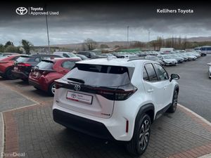 Toyota Yaris Cross HYBRID ELECTRIC DESIGN - Image 2