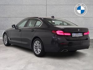 BMW 5-Series 520d SE Saloon - Image 3