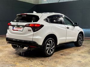Honda Vezel 1.5 AUTOMATIC - HYBRID - RS EDITION - - Image 4