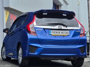 Honda Fit Hybrid - Image 4