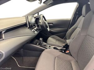 Toyota Corolla 1.8 HYBRID LUNA *AUTO* €65 PER WEEK - Image 3