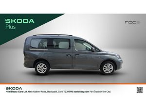 Volkswagen Caddy Maxi Life Life TDI 122 BHP DSG- A - Image 4