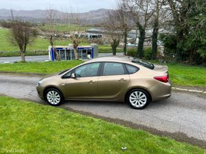 Opel Astra 2013  new nct - Image 4