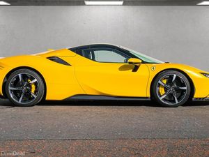 Ferrari Other 4.0T V8 7.9Kwh F1 Dct 4Wd Euro 6 (S/ - Image 3