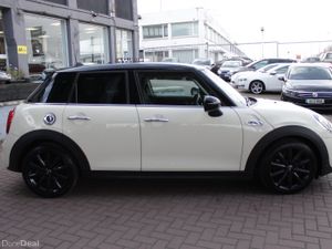 2019 MINI COOPER SD 2.0 5DR AUTO - Image 3