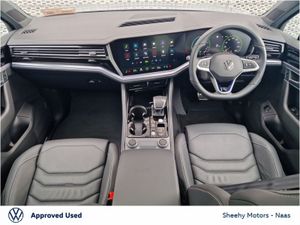 Volkswagen Touareg R 3.0TSI PHEV, 21" Leeds Alloys - Image 3