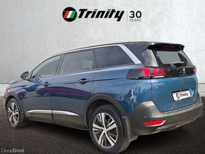 Peugeot 5008 ** 1.5 BLUEHDI 130BHP ALLURE AUTO ** - Image 3