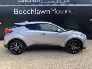 TOYOTA C-HR 1.8 HYBRID SOL 5DR - Image 2