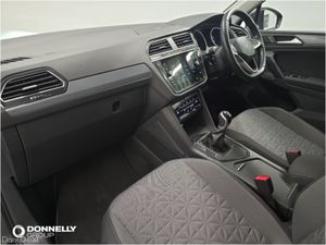 Volkswagen Tiguan Estate Life - Image 3
