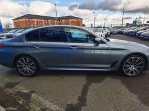 BMW 5 SERIES 530E M SPORT **HARMON/KARDON** - Image 3