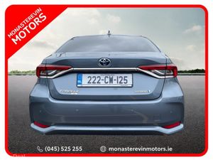 Toyota Corolla SOL SALOON 4DR AUTO HYBRID - Image 4