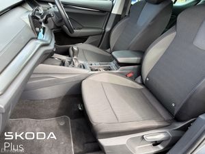 Skoda Octavia AMBITION 2.0 TDI 115HP 5DR - Image 4