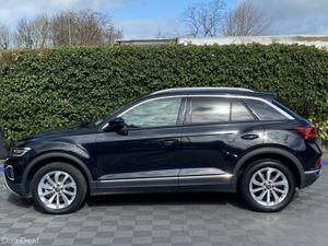 Volkswagen T-Roc HIGHLINE 2.0 TDI // LOW MILEAGE / - Image 3