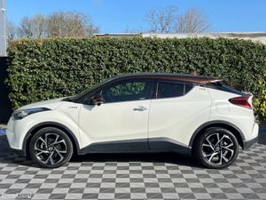 Toyota C-HR 1.8 HYBRID AUTO // ADAPTIVE CRUISE CON - Image 3