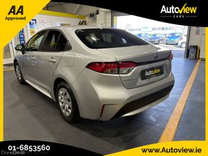 Toyota Corolla Saloon 1.8 Self-Charging Hybrid Aut - Image 4