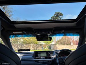 Lexus ES 300h F-SPORT SUNROOF - Image 3