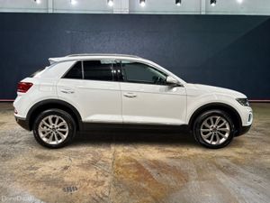 Volkswagen T-Roc Style 1.0 TSI M6F 110HP 5DR - Image 2