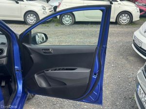 Hyundai i10 **DEPOSIT TAKEN** - Image 4