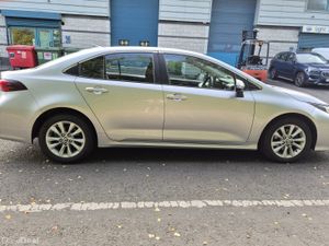 TOYOTA COROLLA/IRISH CAR/2023/1.8 HYBRID/AUTO - Image 4