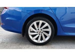 Skoda Octavia STYLE 2.0tdi 115HP DSG 5DR AUTOMATIC - Image 2