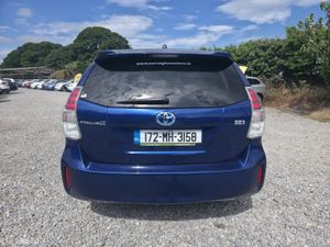 2017 Toyota Prius Alpha 1.8 Hybrid - Image 4