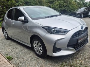 Toyota Yaris 1.5 Hybrid - Image 2