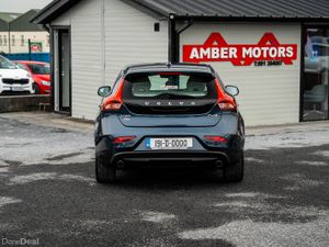 2019 VOLVO V40 D4 - Image 3