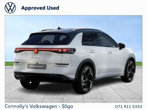 Volkswagen T-Roc RLINE 1.5TSI 150HP AUTO *NEW MODE - Image 3