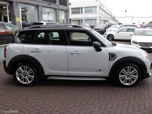 2017 MINI CROSSOVER AWD 2.0SD  5DR HATCHBACK AUTO - Image 3