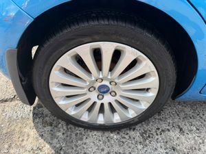 Ford Focus 2011 Low Mileage - Image 4
