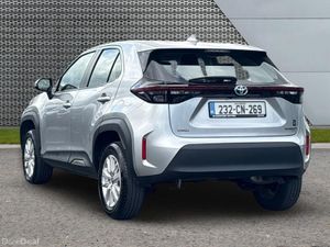 Toyota Yaris Cross 1.5 Hybrid CVT Luna - Image 3
