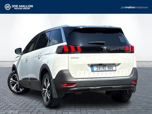 Peugeot 5008 1.2 Hybrid 136bhp E-DCS6 Allure Auto - Image 3