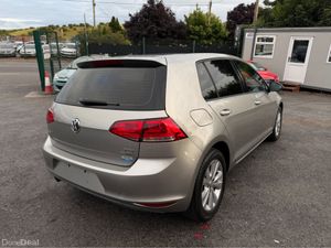 Volkswagen Golf 1.2 TSI AUTOMATIC - REVERSE CAMERA - Image 4