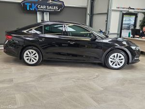 222 SKODA OCTAVIA AMBITION 2.0 DIESEL - Image 2