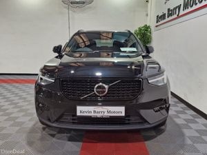 Volvo XC40 T4 RECHARGE PLUS DARK AUTOMATIC **ONE O - Image 2