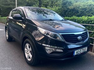 Kia Sportage SUV Deluxe SE Edition - Image 2