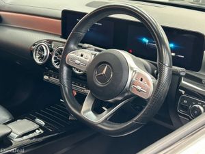 Mercedes-Benz CLA CLA 250 E AMG LINE PREMIUM PLUS - Image 4