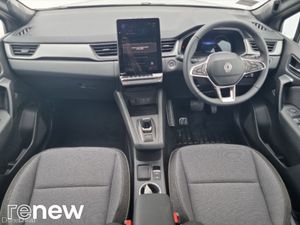 Renault Captur techno full hybrid E-Tech 160 Auto - Image 2