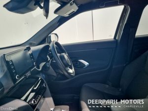 Toyota Yaris Cross 1.5 Hybrid CVT Luna Sport - Image 4
