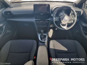 Toyota Yaris Cross 1.5 Hybrid CVT Luna Sport - Image 2